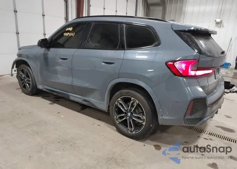 2023 BMW X1 xDrive28I z USA, uszkodzony, nr VIN WBX73EF03P5X25604